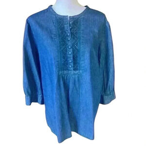 Chicos Ladies 100% cotton blue embroidered top Exc. condition Chicos 43 (16-18)